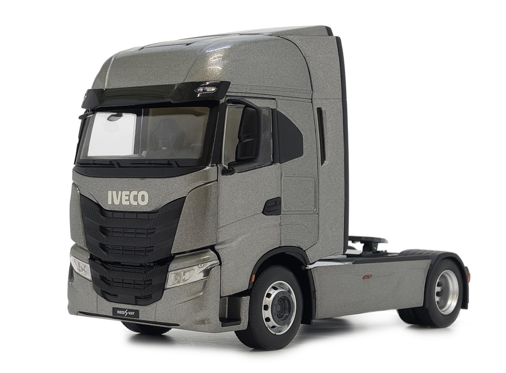 Iveco S-Way 4x2 Donkergrijs - 1:32